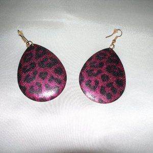 Leopard Ear Rings Hot Pink